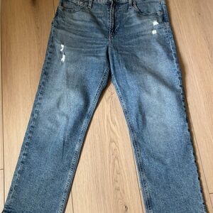 GAP Women's High-Rise Jeans in Medium Blue Wash